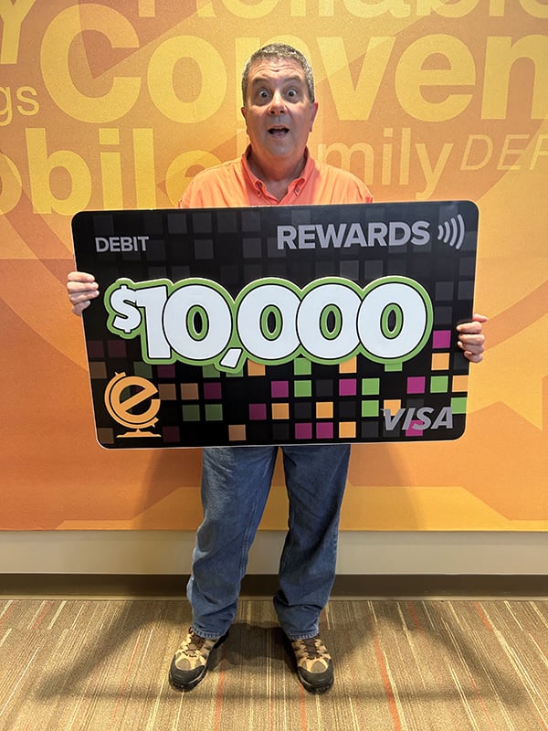 $10,000 Swipe & Win Winner Tim O'Neill